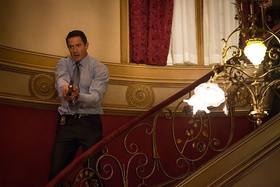 Grimm : Foto Sasha Roiz