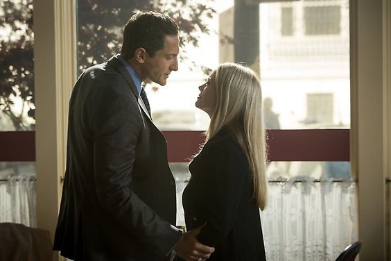 Grimm : Foto Claire Coffee, Sasha Roiz