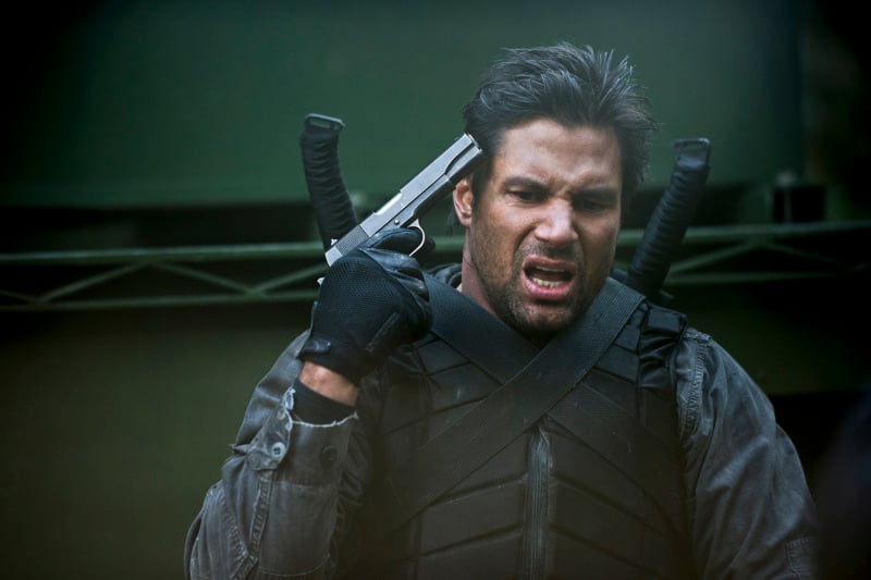 Arrow : Foto Manu Bennett