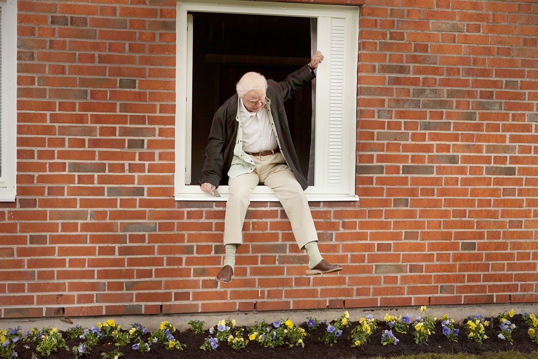 El abuelo que saltó por la ventana y se largó : Foto Robert Gustafsson