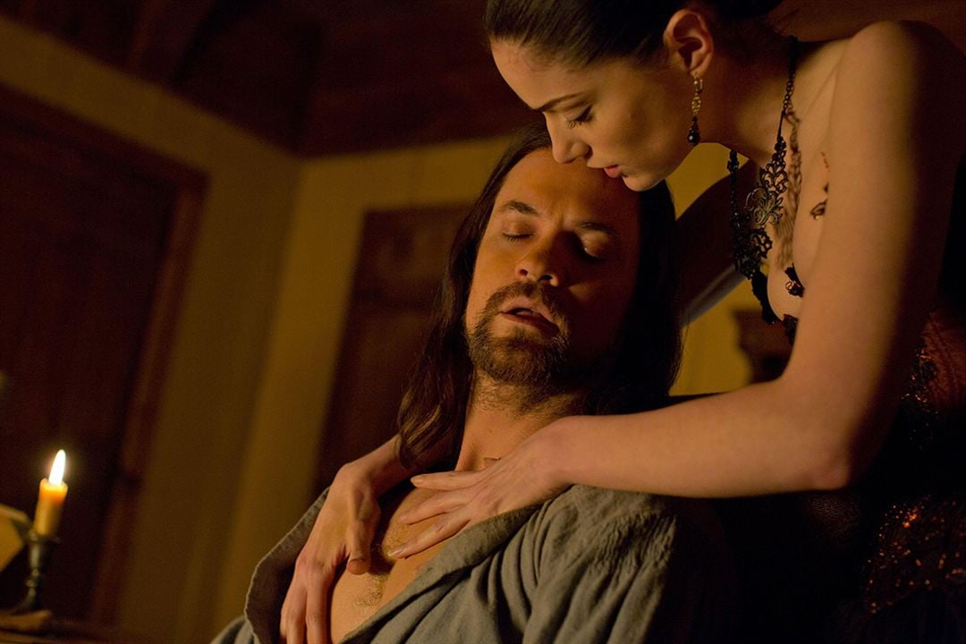 Salem : Foto Janet Montgomery, Shane West