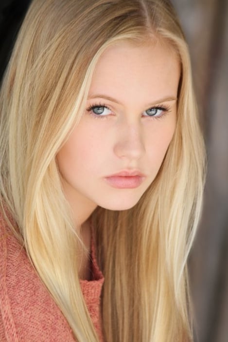 Cartel Danika Yarosh