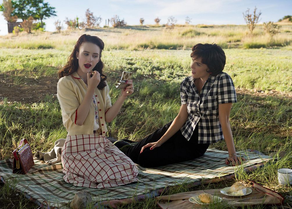 Manhattan : Foto Rachel Brosnahan, Olivia Williams