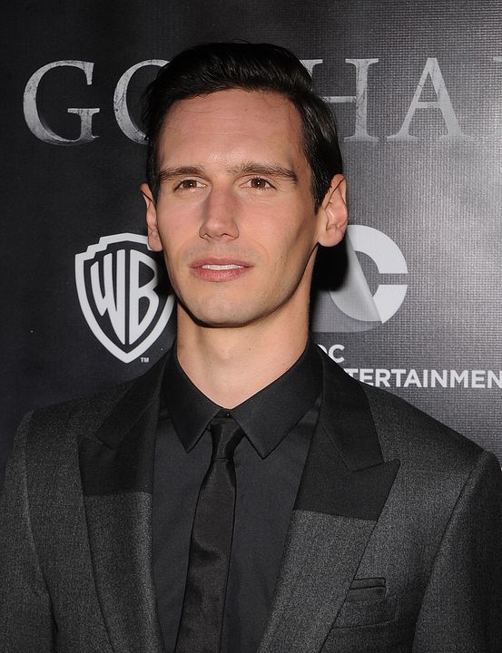 Couverture magazine Cory Michael Smith