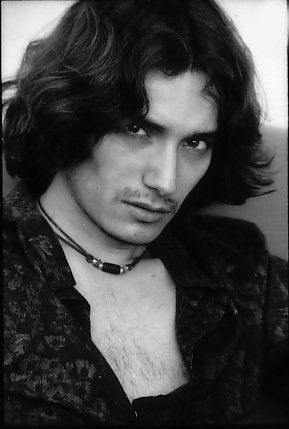 Cartel Enrique Alcides