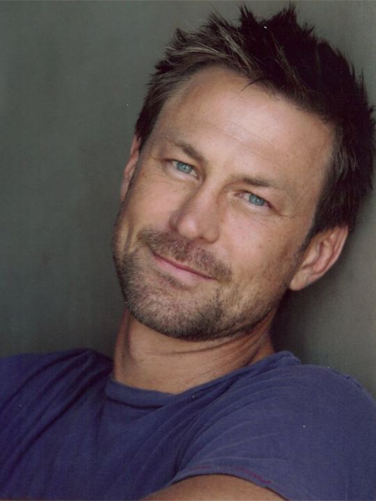 Cartel Grant Bowler