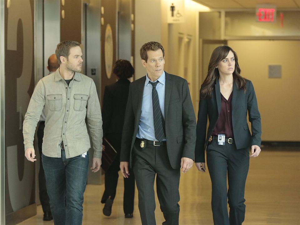 The Following : Foto Kevin Bacon, Shawn Ashmore, Valerie Cruz