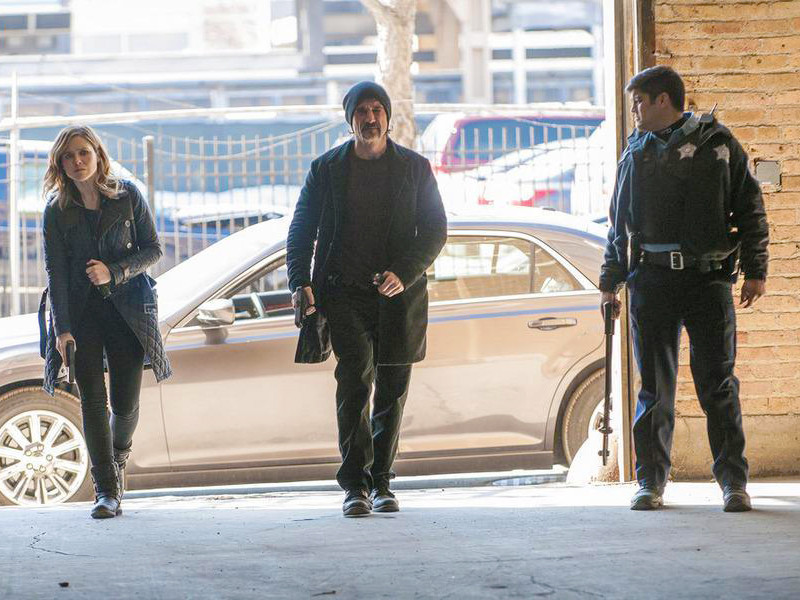 Chicago PD : Foto Sophia Bush, Elias Koteas