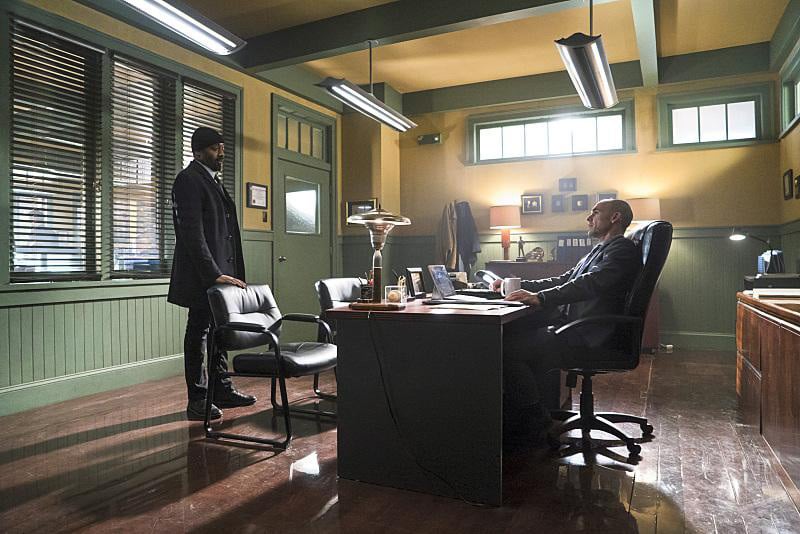 The Flash : Foto Jesse L. Martin, Paul Blackthorne