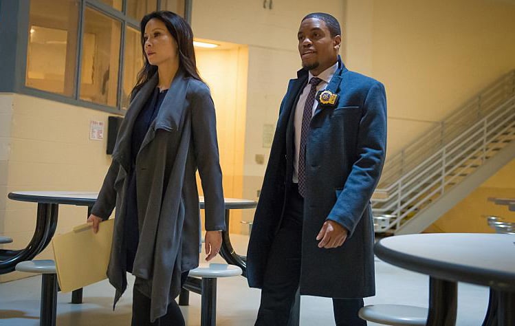 Elementary : Foto Jon Michael Hill, Lucy Liu