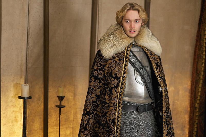 Reign : Foto Toby Regbo