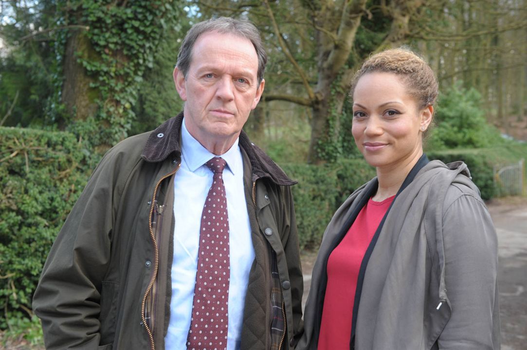 Foto Kevin Whately, Clare Holman