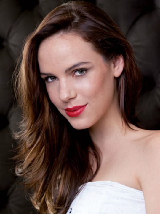 Cartel Luciana Echeverría