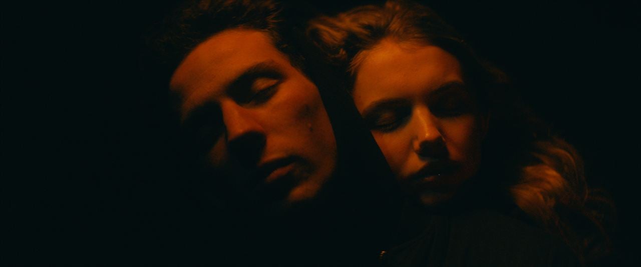 Foto Hannah Murray, Josh O'Connor