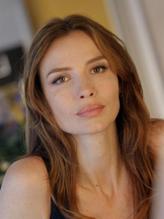 Cartel Saffron Burrows