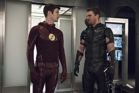 The Flash : Foto Grant Gustin, Stephen Amell