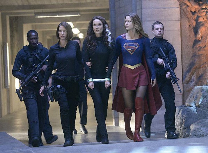 Supergirl : Foto Melissa Benoist, Laura Benanti, Chyler Leigh