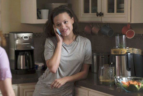 Shades of Blue : Foto Sarah Jeffery