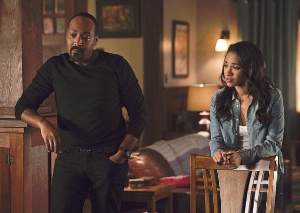 The Flash : Foto Jesse L. Martin, Candice Patton