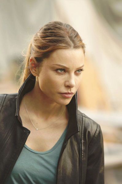 Lucifer : Foto Lauren German