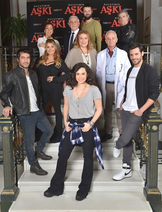 Couverture magazine Zeynep Eronat, Berk Hakman, Hande Doğandemir, Murat Parasayar, Yonca Evcimik, Serkan Çayoğlu