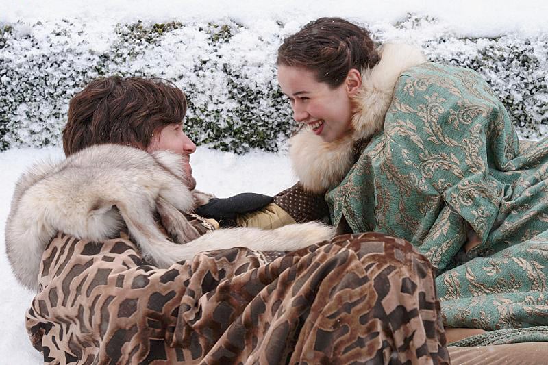 Reign : Foto Christopher Russell, Anna Popplewell