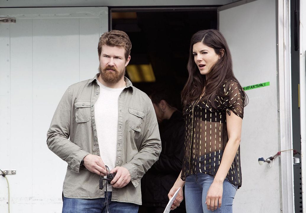 UnREAL : Foto Monica Barbaro, Josh Kelly