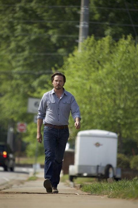 Rectify : Foto Aden Young
