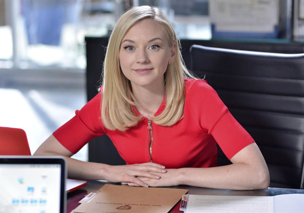 Conviction (2016) : Foto Emily Kinney