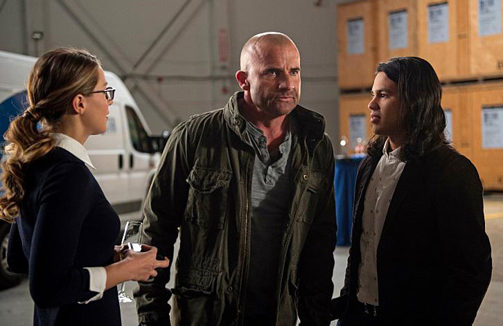 DC's Legends of Tomorrow : Foto Carlos Valdes, Melissa Benoist, Dominic Purcell