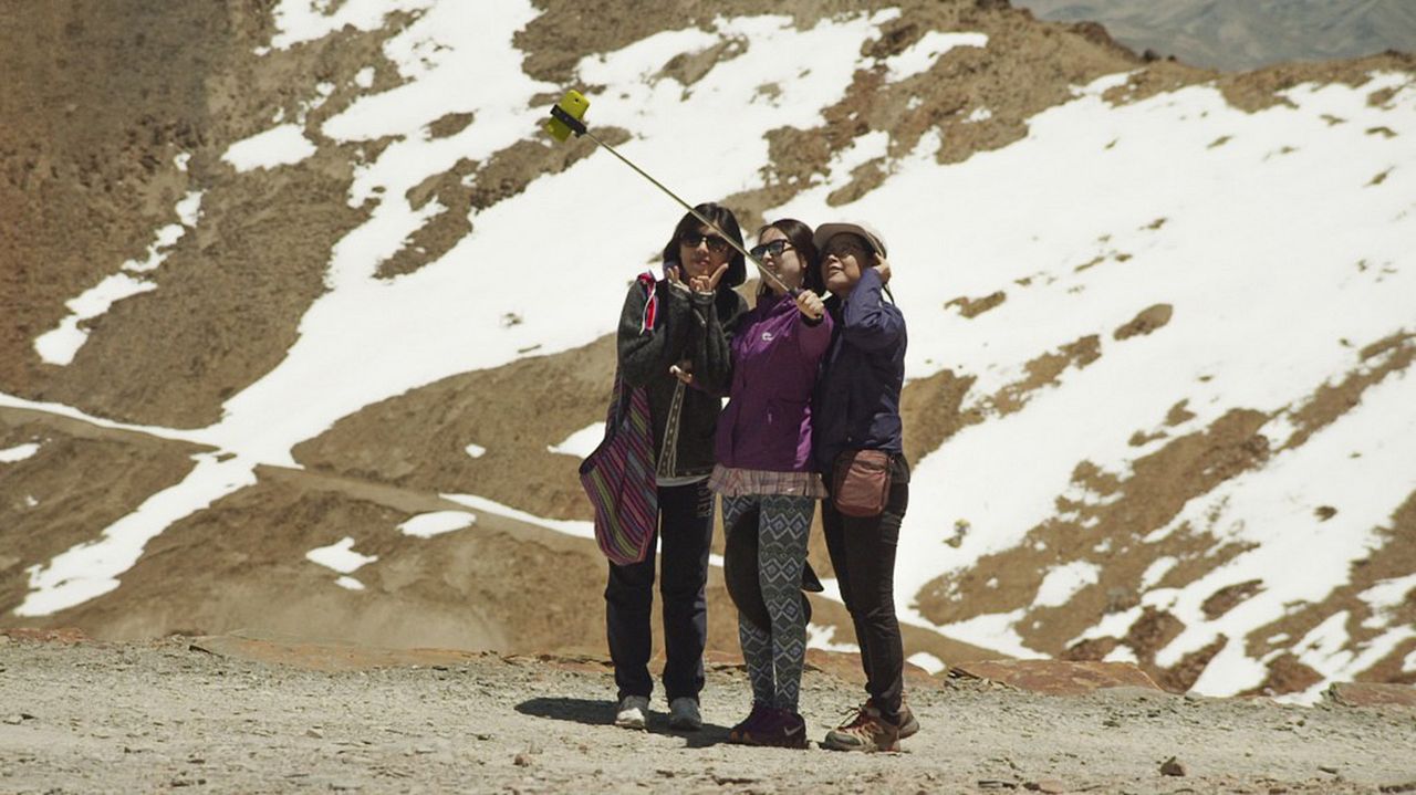 Samuel in the Clouds : Foto