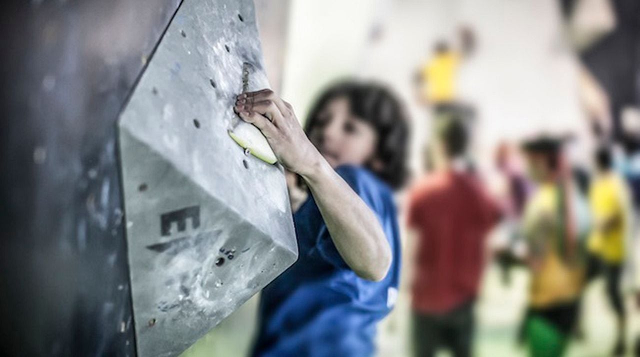 Jugando a escalar : Foto