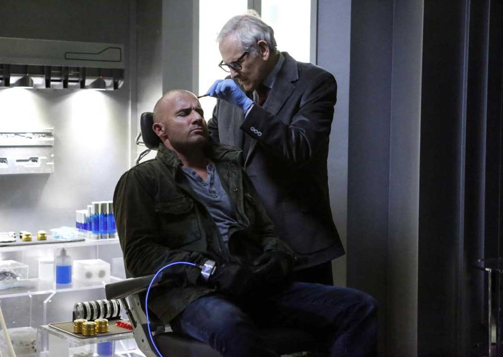 DC's Legends of Tomorrow : Foto Dominic Purcell, Victor Garber