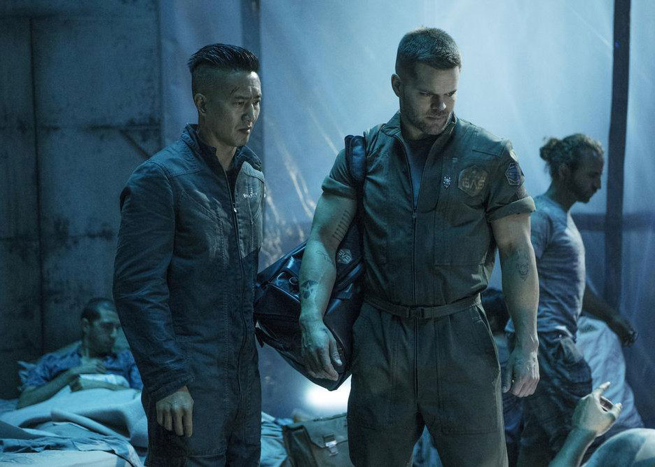 The Expanse : Foto Terry Chen, Wes Chatham
