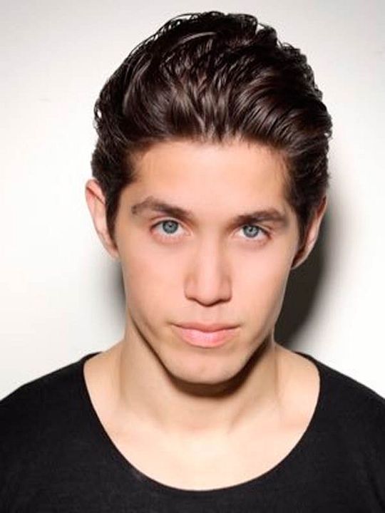 Cartel Brandon Larracuente