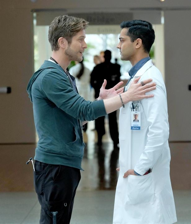 The Resident : Foto Matt Czuchry, Manish Dayal