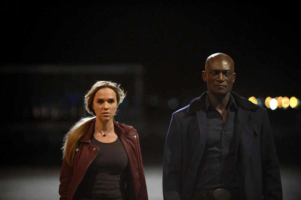 Midnight, Texas : Foto Peter Mensah, Arielle Kebbel