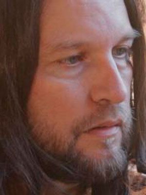 Cartel Freddy Novillo