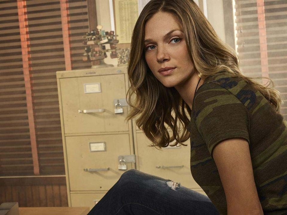 Foto Tracy Spiridakos