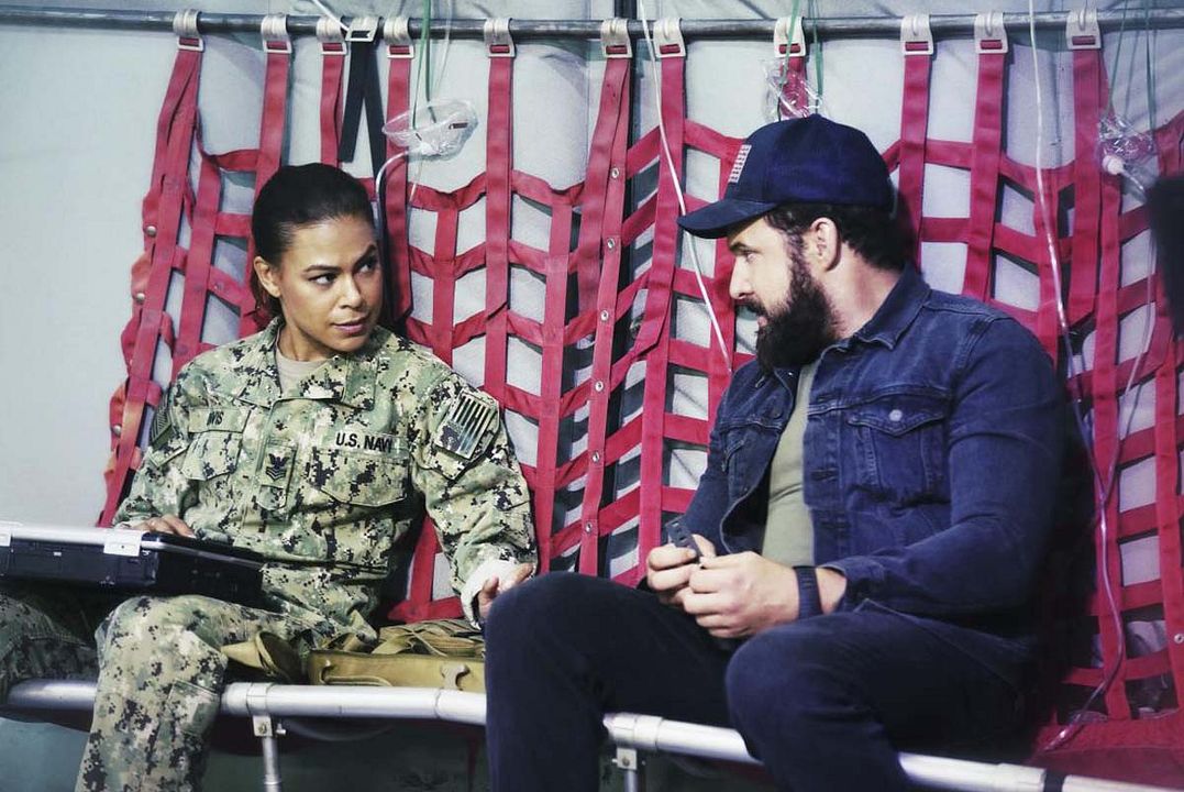 SEAL Team : Foto Toni Trucks, A.J. Buckley