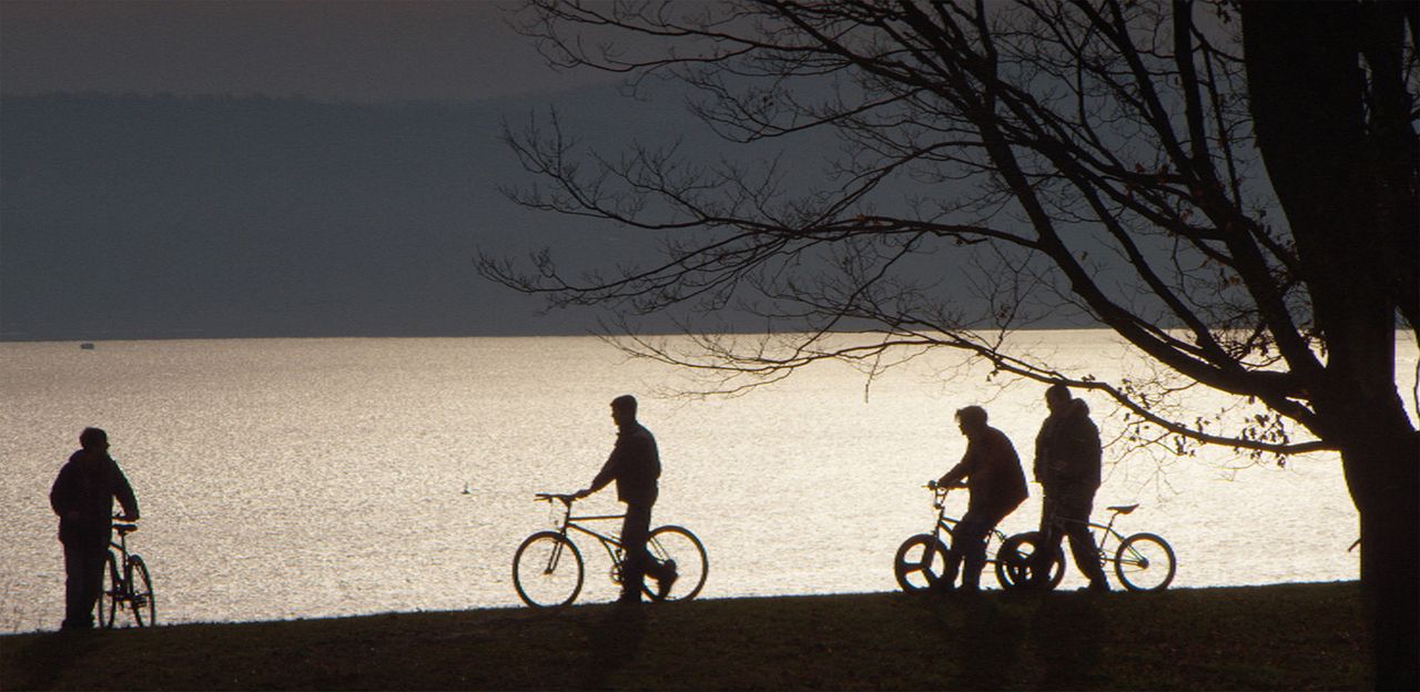 Super Dark Times : Foto