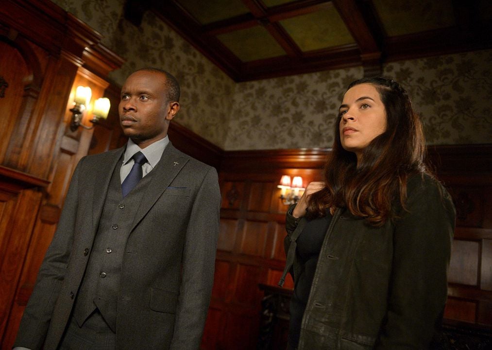 The Exorcist : Foto Zuleikha Robinson, Kurt Egyiawan