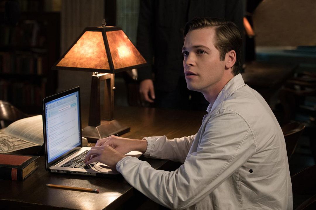 Sobrenatural : Foto Alexander Calvert