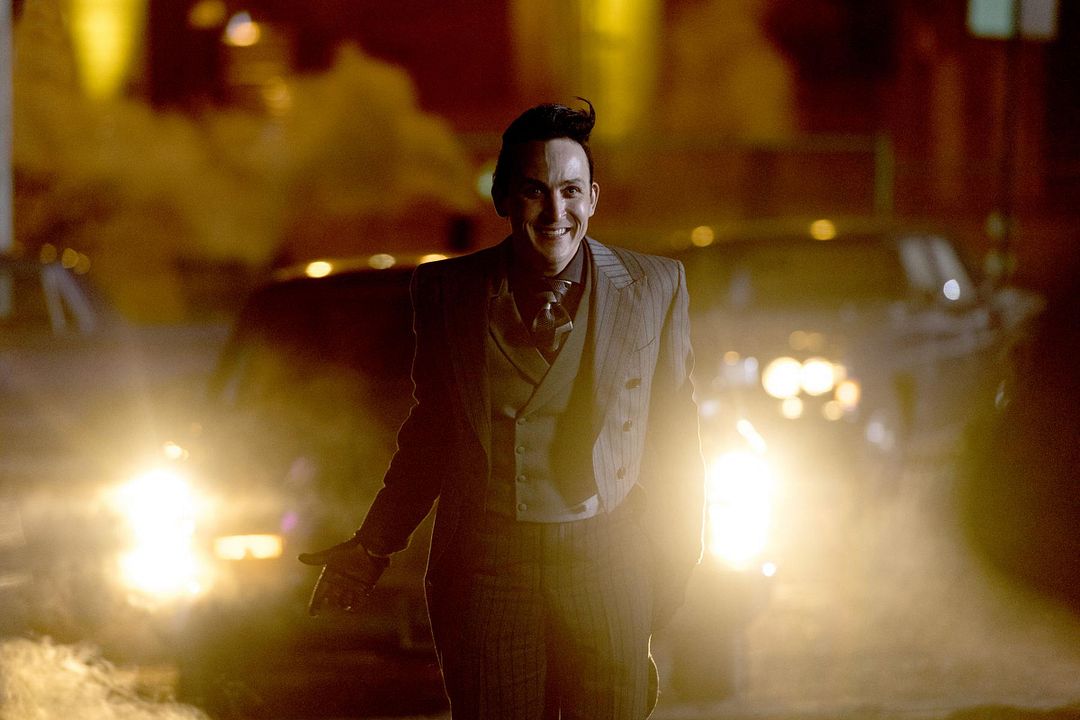 Gotham (2014) : Foto Robin Lord Taylor