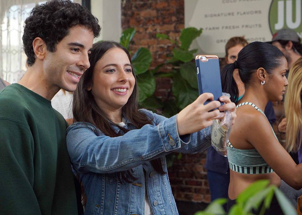 Alone Together : Foto Esther Povitsky