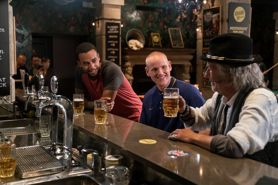 15.17 Tren a París : Foto Spencer Stone, Anthony Sadler