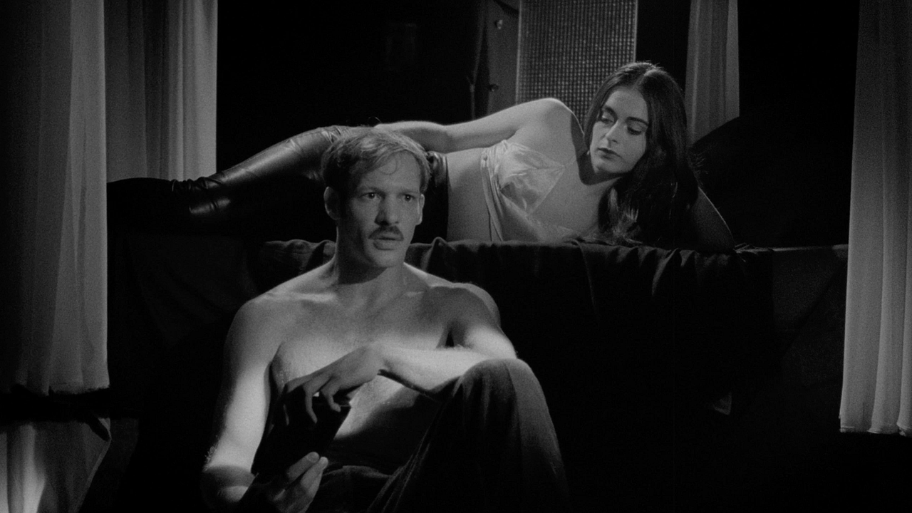 9 dedos : Foto Paul Hamy, Lisa Hartmann