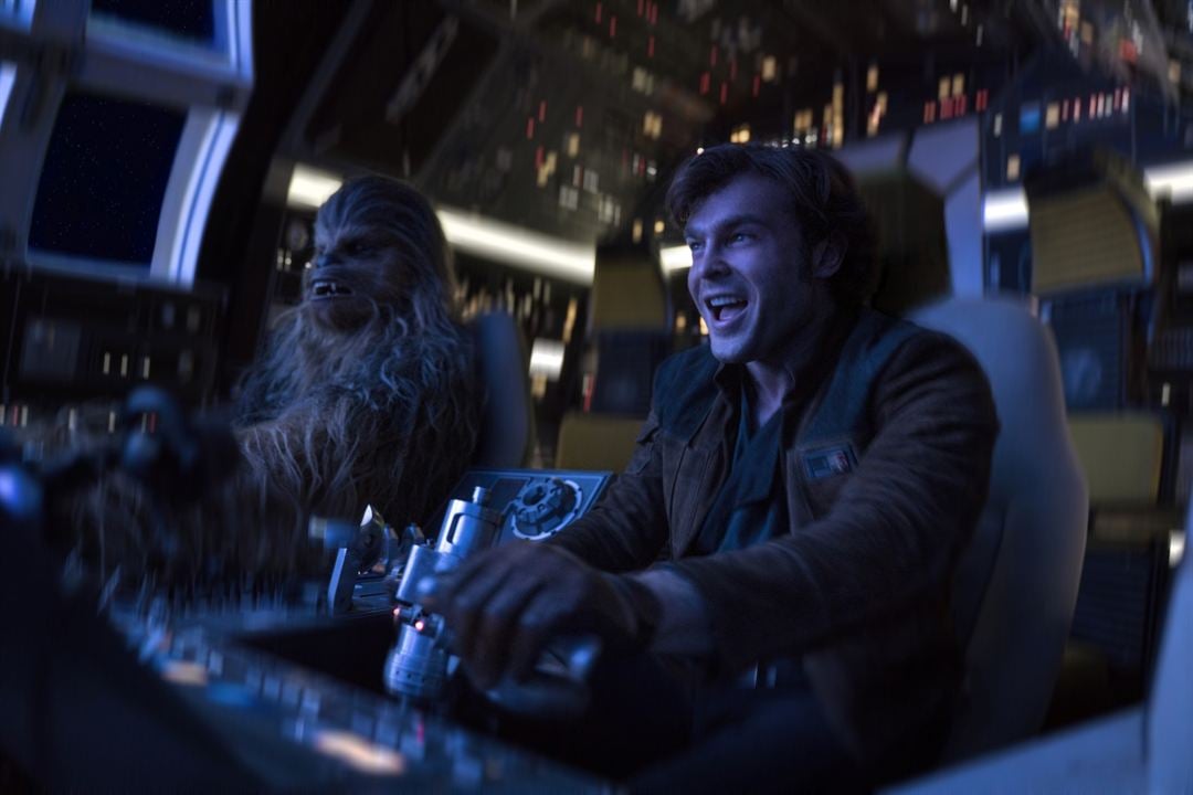 Han Solo: Una Historia de Star Wars : Foto Alden Ehrenreich, Joonas Suotamo