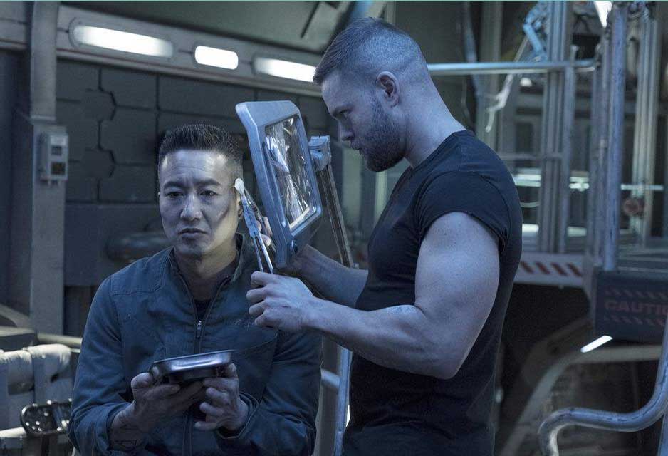The Expanse : Foto Wes Chatham, Terry Chen