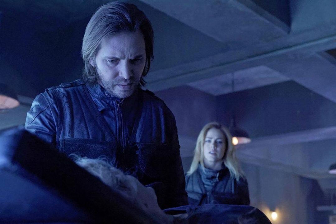 12 Monos : Foto Amanda Schull, Aaron Stanford